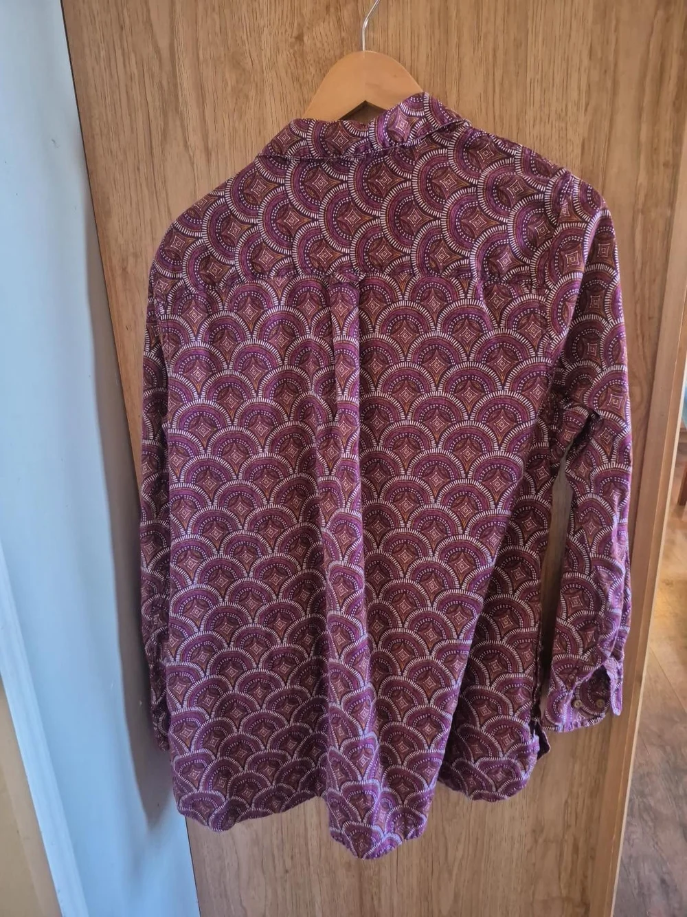 Duluth Trading Co Purple Printed Button-Down Shirt